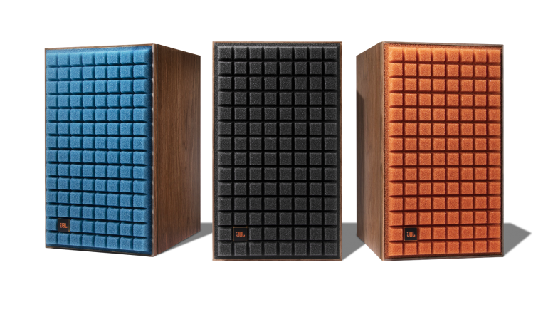 HiFi L52 Classic: Neuer Regallautsprecher von JBL aus Walnussholzfurnier - News, Bild 1
