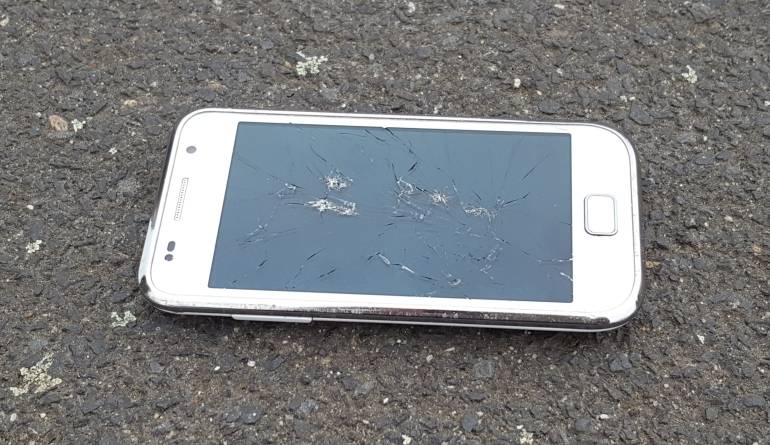 mobile Devices Defektes Smartphone: Displayschaden im Crash-Ranking ganz vorne - News, Bild 1